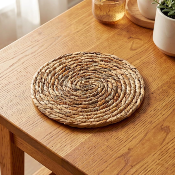 Set of 6 round drink coasters; woven material; suitable for daily use on dining and coffee tables