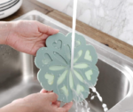 Set of 4 teal silicone heat-resistant mats; high-temperature resistant and non-slip; suitable for tabletops and countertops